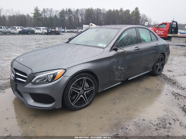 2017 Mercedes-benz C 300 Sport 4matic მანქანა იყიდება აუქციონზე, vin: 55SWF4KB1HU213856, აუქციონის ნომერი: 44747332