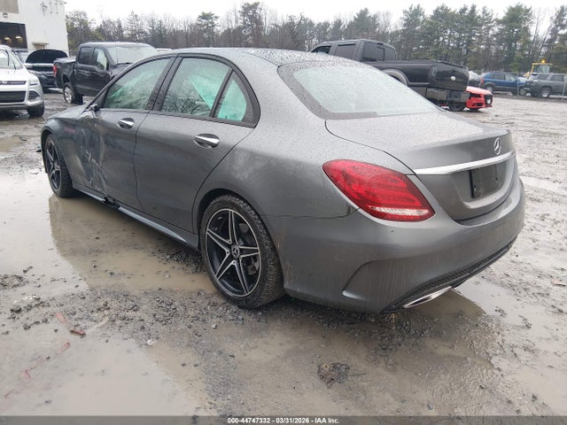 2017 Mercedes-benz C 300 Sport 4matic მანქანა იყიდება აუქციონზე, vin: 55SWF4KB1HU213856, აუქციონის ნომერი: 44747332