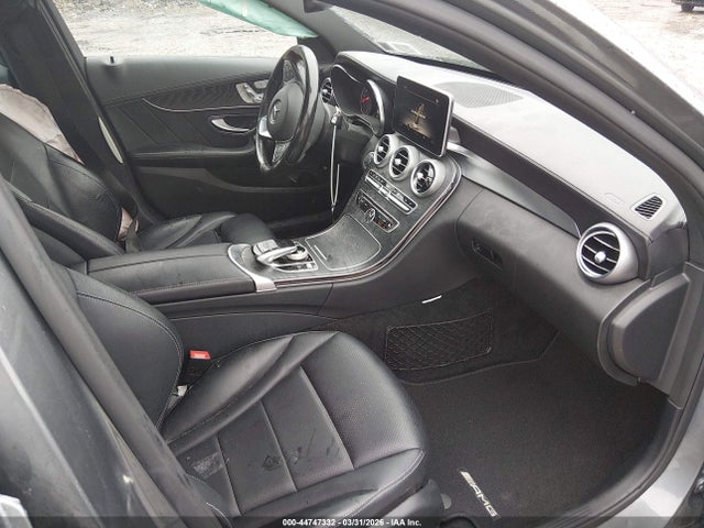 2017 Mercedes-benz C 300 Sport 4matic მანქანა იყიდება აუქციონზე, vin: 55SWF4KB1HU213856, აუქციონის ნომერი: 44747332