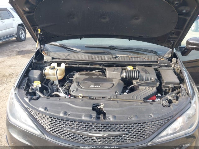 Продаж на аукціоні авто 2018 Chrysler Pacifica Touring L Plus, vin: 2C4RC1EG6JR364473, номер лоту: 44747346