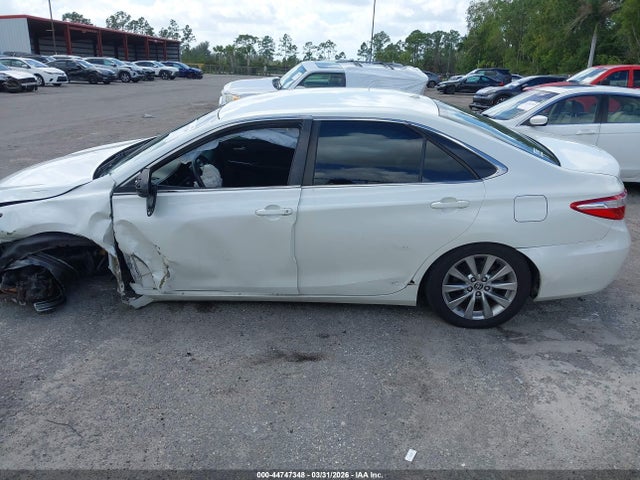 Продаж на аукціоні авто 2015 Toyota Camry Xle, vin: 4T1BF1FK9FU105011, номер лоту: 44747348