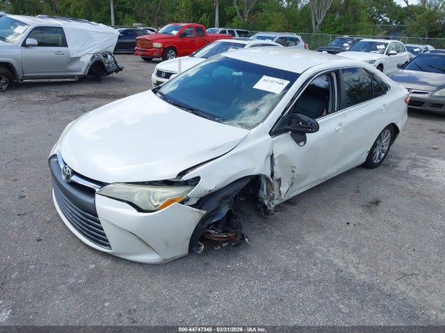 Продаж на аукціоні авто 2015 Toyota Camry Xle, vin: 4T1BF1FK9FU105011, номер лоту: 44747348