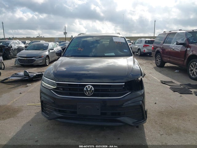 Aukcja sprzedaży 2022 Volkswagen Tiguan 2.0t Se R-line Black, vin: 3VVCB7AX3NM104273, numer aukcji: 44747375