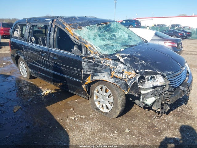 2013 Chrysler Town & Country Touring მანქანა იყიდება აუქციონზე, vin: 2C4RC1BG8DR566272, აუქციონის ნომერი: 44747396