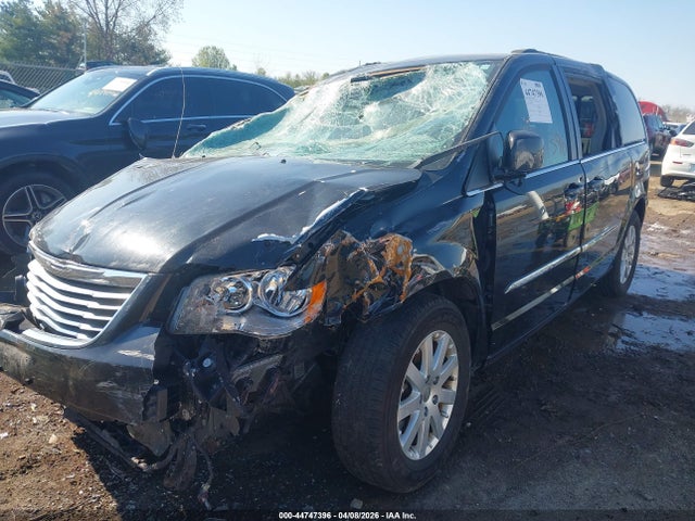 44747396 :رقم المزاد ، 2C4RC1BG8DR566272 vin ، 2013 Chrysler Town & Country Touring مزاد بيع