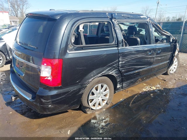 44747396 :رقم المزاد ، 2C4RC1BG8DR566272 vin ، 2013 Chrysler Town & Country Touring مزاد بيع