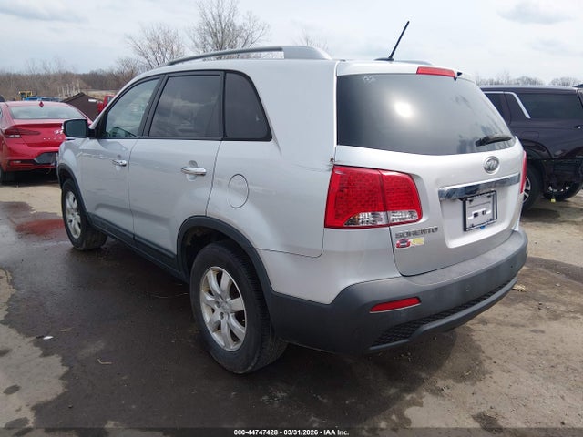 44747428 :رقم المزاد ، 5XYKT4A18BG125016 vin ، 2011 Kia Sorento Lx مزاد بيع