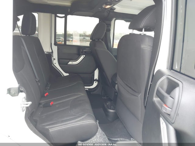 44747438 :رقم المزاد ، 1C4BJWFG1HL674374 vin ، 2017 Jeep Wrangler Unlimited Rubicon 4x4 مزاد بيع