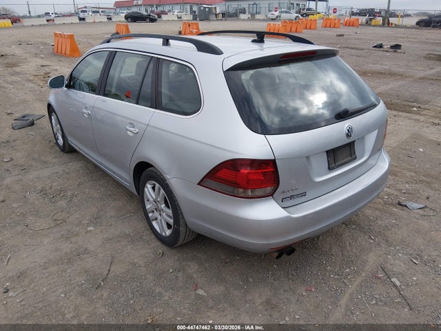 2013 Volkswagen Jetta Sportwagen 2.0l Tdi მანქანა იყიდება აუქციონზე, vin: 3VWPL7AJ5DM670164, აუქციონის ნომერი: 44747462