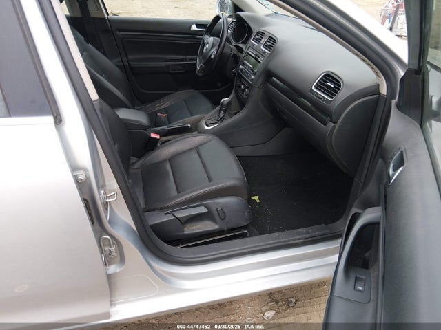 2013 Volkswagen Jetta Sportwagen 2.0l Tdi მანქანა იყიდება აუქციონზე, vin: 3VWPL7AJ5DM670164, აუქციონის ნომერი: 44747462