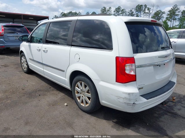 2015 CHRYSLER TOWN & COUNTRY 2C4RC1BG6FR696098 Photo 2