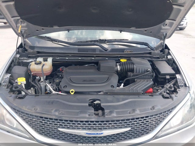 Продаж на аукціоні авто 2020 Chrysler Pacifica Touring L, vin: 2C4RC1BG0LR115397, номер лоту: 44747495