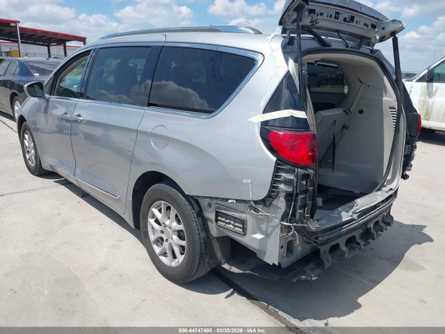 Продаж на аукціоні авто 2020 Chrysler Pacifica Touring L, vin: 2C4RC1BG0LR115397, номер лоту: 44747495