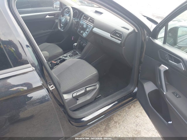 2020 Volkswagen Tiguan 2.0t S მანქანა იყიდება აუქციონზე, vin: 3VV0B7AXXLM094681, აუქციონის ნომერი: 44747496
