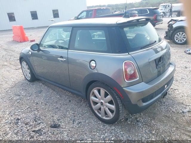 2009 MINI COOPER S WMWMF73549TW85712 Photo 2