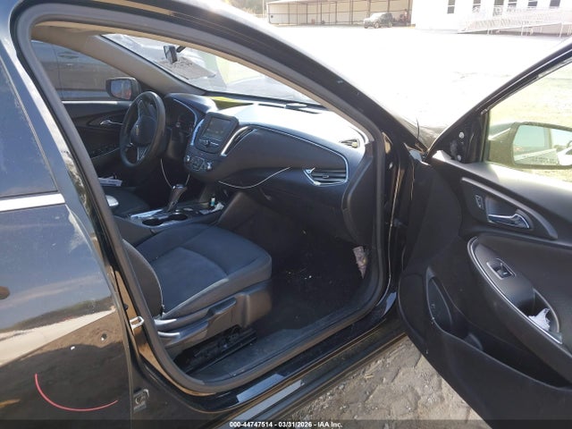 1G1ZE5ST5HF104885 Chevrolet MALIBU 1LT