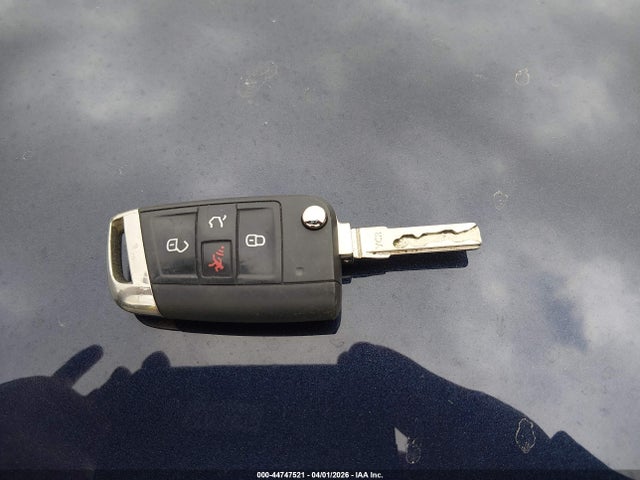 44747521 :رقم المزاد ، 3VW4T7AU5HM060185 vin ، 2017 Volkswagen Golf Gti Autobahn 4-door/s 4-door/se 4-door/sport 4-door مزاد بيع