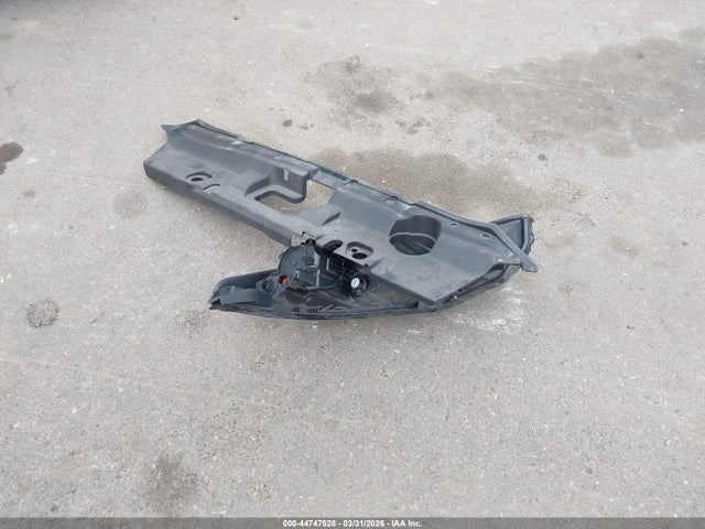 1N4AZ1CPXJC304225 Nissan Leaf Sl