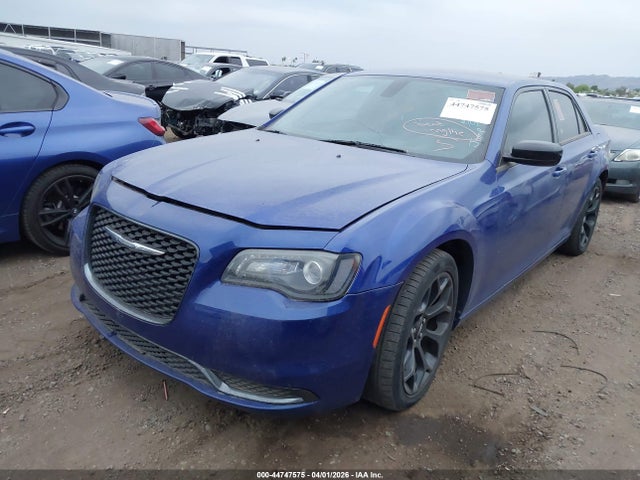 2019 Chrysler 300 Touring მანქანა იყიდება აუქციონზე, vin: 2C3CCAAG1KH506400, აუქციონის ნომერი: 44747575