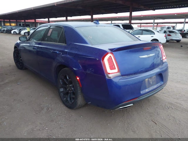 2019 Chrysler 300 Touring მანქანა იყიდება აუქციონზე, vin: 2C3CCAAG1KH506400, აუქციონის ნომერი: 44747575