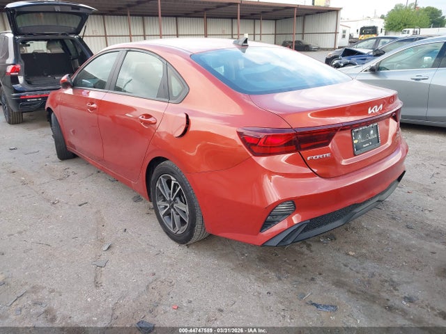 2022 Kia Forte Lxs მანქანა იყიდება აუქციონზე, vin: 3KPF24AD4NE485478, აუქციონის ნომერი: 44747589