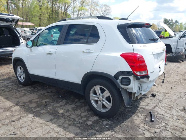 44747643 :رقم المزاد ، KL7CJLSBXJB733864 vin ، 2018 Chevrolet Trax Lt مزاد بيع