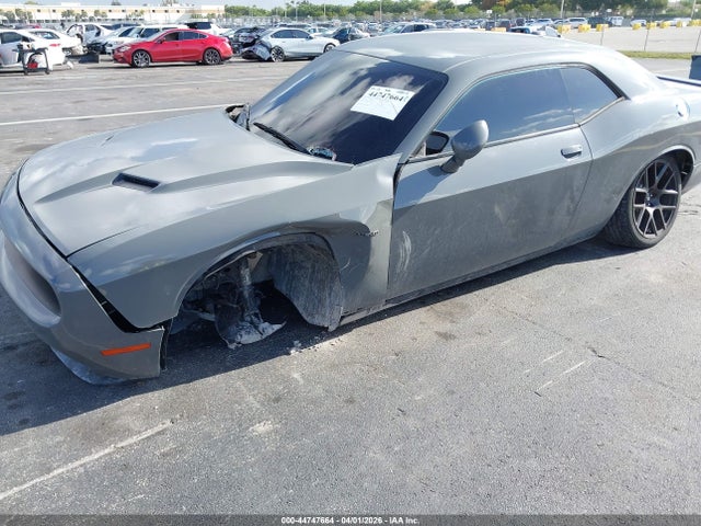 44747664 :رقم المزاد ، 2C3CDZBTXHH618550 vin ، 2017 Dodge Challenger R/t مزاد بيع