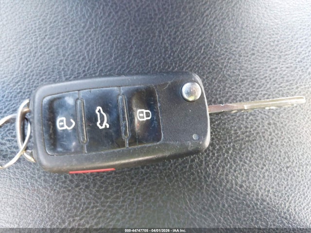 44747705 :رقم المزاد ، 1VWAS7A37GC053610 vin ، 2016 Volkswagen Passat 1.8t S مزاد بيع