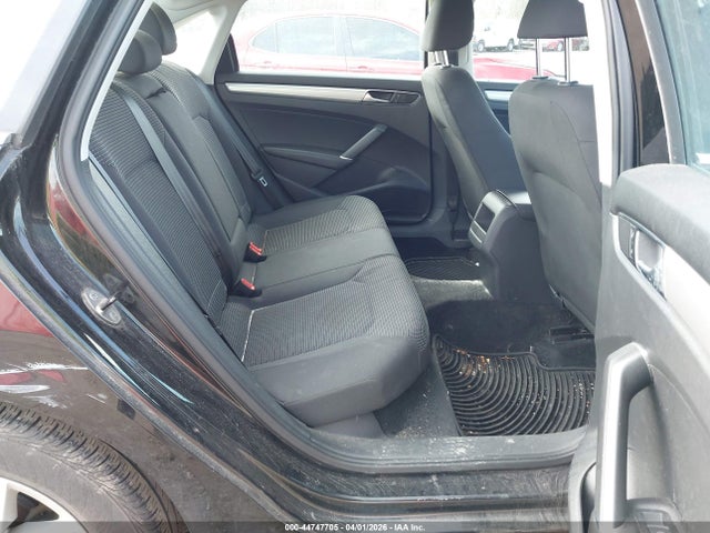 44747705 :رقم المزاد ، 1VWAS7A37GC053610 vin ، 2016 Volkswagen Passat 1.8t S مزاد بيع