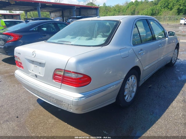 2000 Mercedes-benz E 320 მანქანა იყიდება აუქციონზე, vin: WDBJF65JXYA974029, აუქციონის ნომერი: 44747730