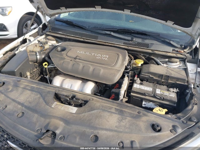 Продажа на аукционе авто 2015 Chrysler 200 Limited, vin: 1C3CCCAB4FN704479, номер лота: 44747738