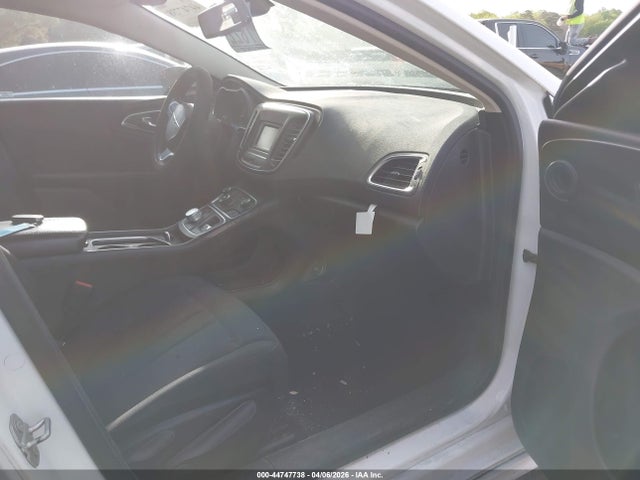 Продажа на аукционе авто 2015 Chrysler 200 Limited, vin: 1C3CCCAB4FN704479, номер лота: 44747738
