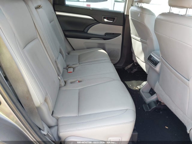 5TDJGRFH3JS039956 Toyota Highlander Hybrid Xle