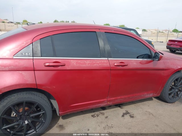 2013 Chrysler 200 Lx მანქანა იყიდება აუქციონზე, vin: 1C3CCBAB3DN671465, აუქციონის ნომერი: 44747810
