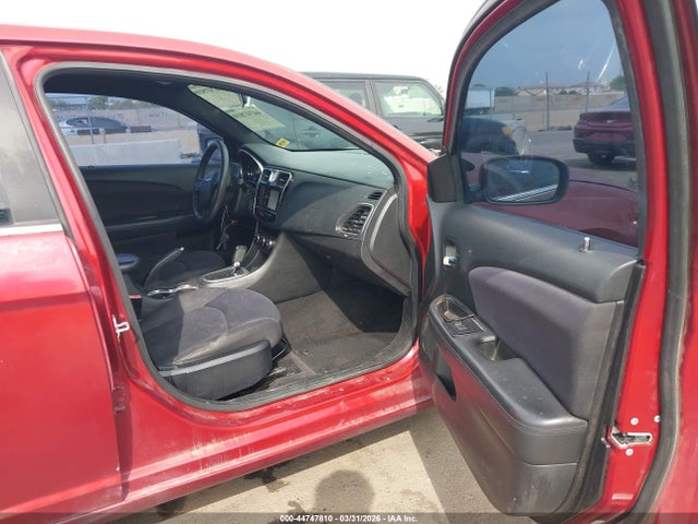 2013 Chrysler 200 Lx მანქანა იყიდება აუქციონზე, vin: 1C3CCBAB3DN671465, აუქციონის ნომერი: 44747810