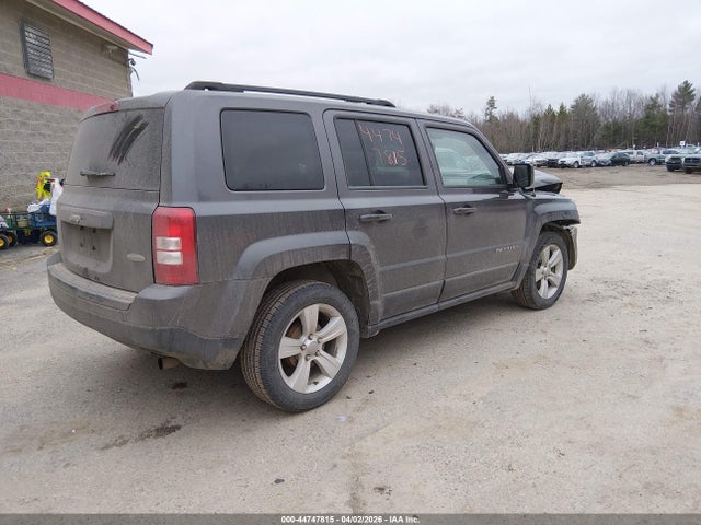 2016 Jeep Patriot Latitude მანქანა იყიდება აუქციონზე, vin: 1C4NJPFA3GD813749, აუქციონის ნომერი: 44747815