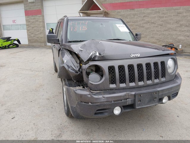 2016 Jeep Patriot Latitude მანქანა იყიდება აუქციონზე, vin: 1C4NJPFA3GD813749, აუქციონის ნომერი: 44747815