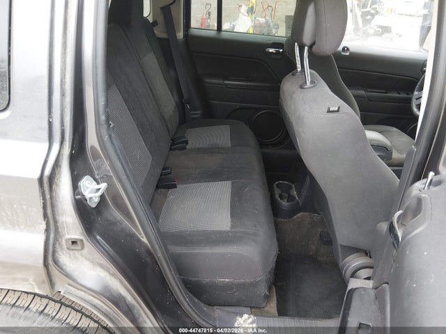 2016 Jeep Patriot Latitude მანქანა იყიდება აუქციონზე, vin: 1C4NJPFA3GD813749, აუქციონის ნომერი: 44747815