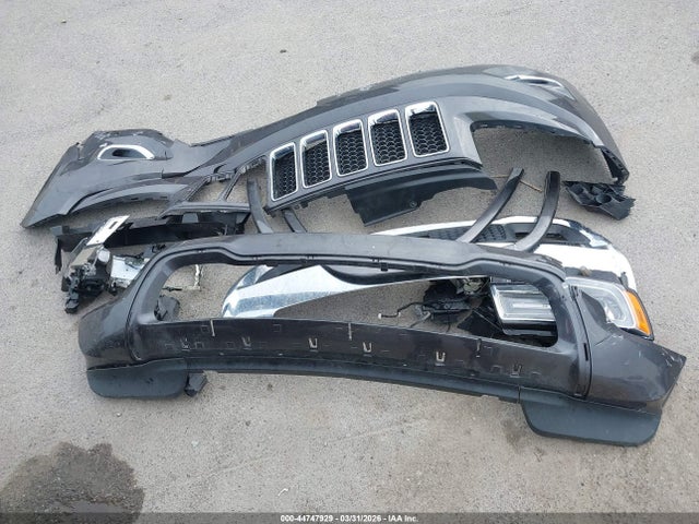 2015 Jeep Grand Cherokee Overland მანქანა იყიდება აუქციონზე, vin: 1C4RJFCT9FC831291, აუქციონის ნომერი: 44747929