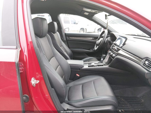 Продажа на аукционе авто 2018 Honda Accord Sport, vin: 1HGCV1F31JA213235, номер лота: 44747947