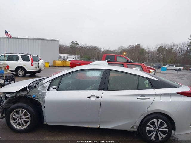 Toyota Prius Prime Premium 2017 JTDKARFP0H3047702 Image 15