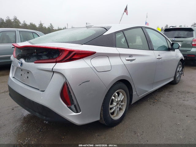 Toyota Prius Prime Premium 2017 JTDKARFP0H3047702 Image 4