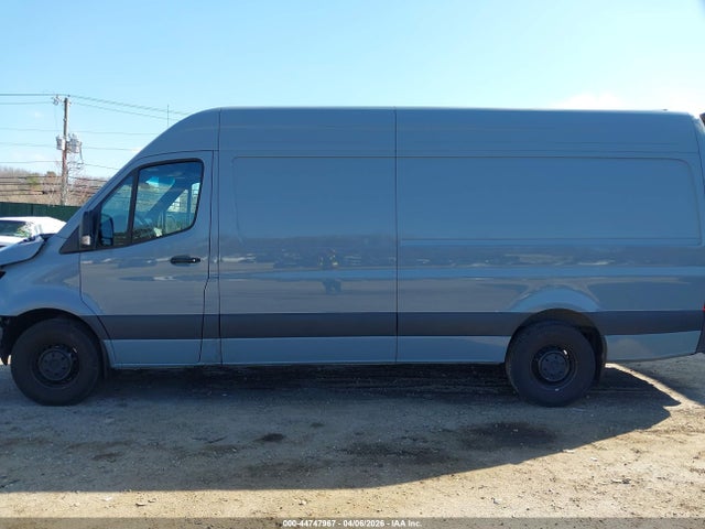 44747967 :رقم المزاد ، W1W4KCHY8RT181985 vin ، 2024 Mercedes-benz Sprinter 2500 High Roof 4-cyl Diesel مزاد بيع