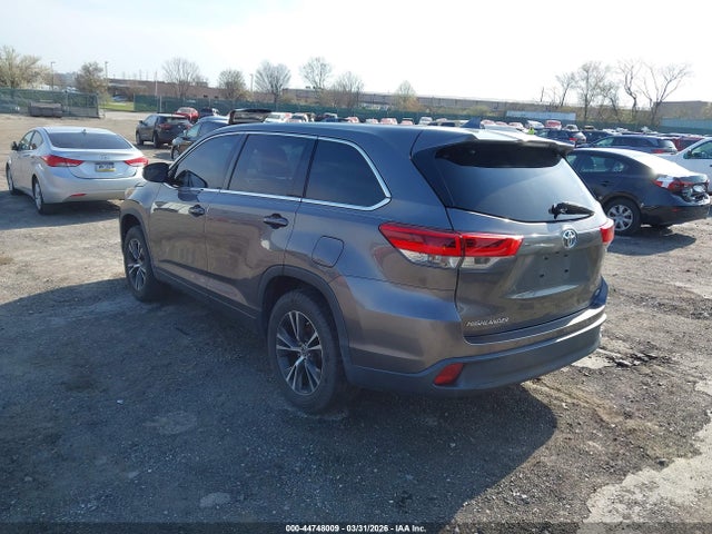 Toyota Highlander Le Plus 2018 5TDZZRFH5JS280091 Image 3