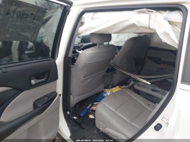 Продаж на аукціоні авто 2015 Toyota Highlander Xle V6, vin: 5TDJKRFH3FS109378, номер лоту: 44748014