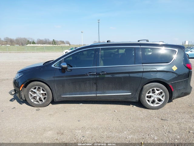 Продаж на аукціоні авто 2020 Chrysler Pacifica Limited, vin: 2C4RC1GG5LR156312, номер лоту: 44748067