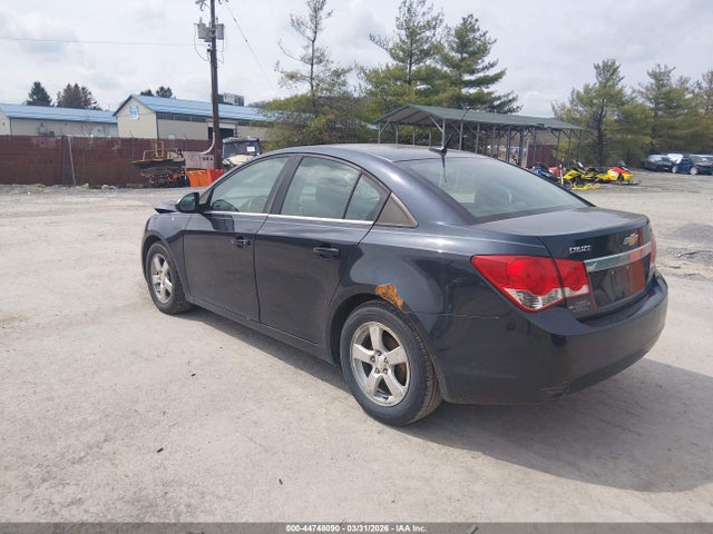2014 CHEVROLET CRUZE 1G1PC5SB4E7233064 Photo 2