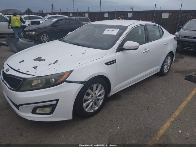 2015 Kia Optima Ex მანქანა იყიდება აუქციონზე, vin: 5XXGN4A77FG392579, აუქციონის ნომერი: 44748112