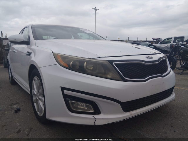 2015 Kia Optima Ex მანქანა იყიდება აუქციონზე, vin: 5XXGN4A77FG392579, აუქციონის ნომერი: 44748112