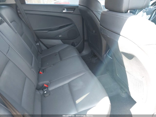Продажа на аукционе авто 2017 Hyundai Tucson Se Plus, vin: KM8J3CA40HU548269, номер лота: 44748193